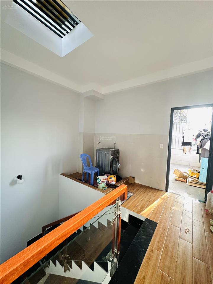 Btđ  bình tân, hương lộ 2, 78m2, nhà 4 tầng  hẻm 6m xe hơi ngủ nhà  chỉ 8 tỷ 5 tl