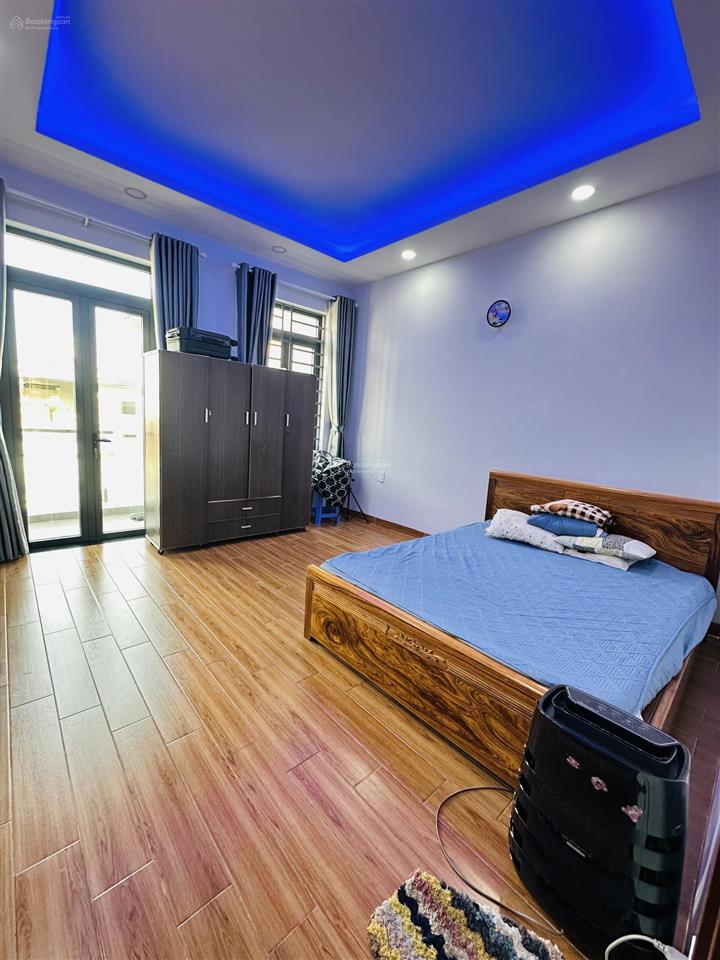Btđ  bình tân, hương lộ 2, 78m2, nhà 4 tầng  hẻm 6m xe hơi ngủ nhà  chỉ 8 tỷ 5 tl
