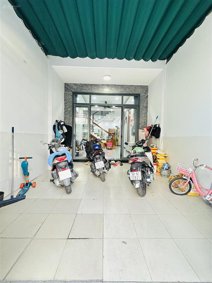 Btđ  bình tân, hương lộ 2, 78m2, nhà 4 tầng  hẻm 6m xe hơi ngủ nhà  chỉ 8 tỷ 5 tl