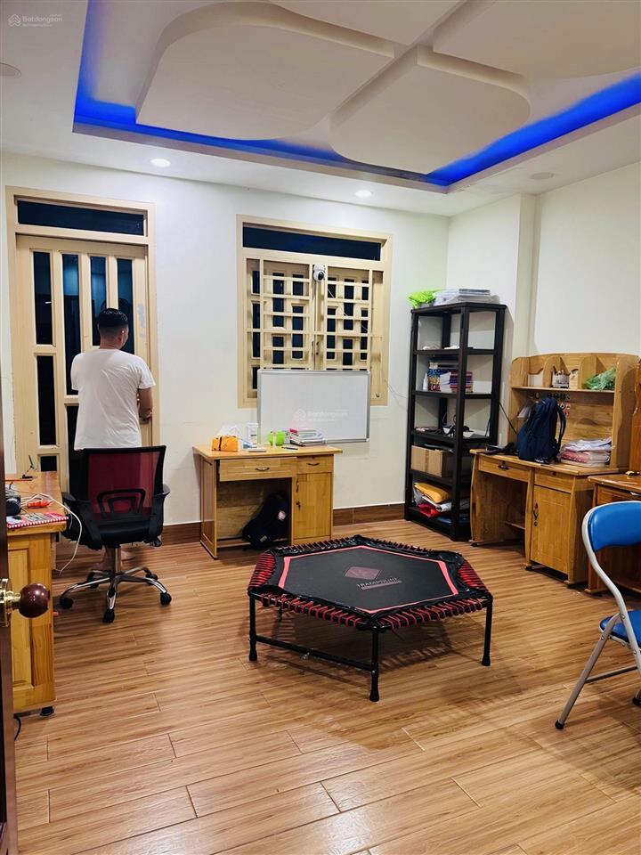 Bhh  bình tân  72m2, 4 tầng btct, 2 mặt hẻm 6m ô tô thông chỉ 8 tỷ 2 tl
