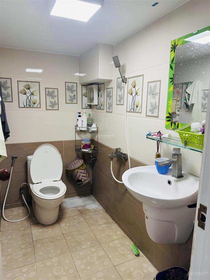 Bhh  bình tân  72m2, 4 tầng btct, 2 mặt hẻm 6m ô tô thông chỉ 8 tỷ 2 tl