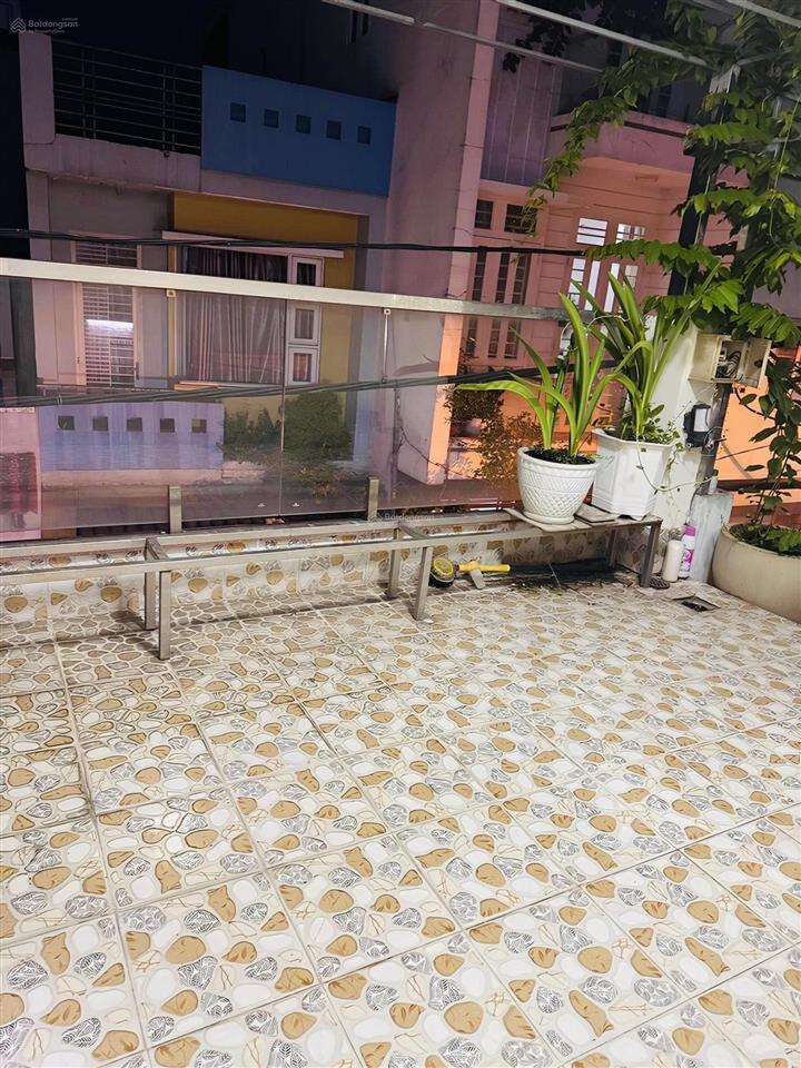 Bhh  bình tân  72m2, 4 tầng btct, 2 mặt hẻm 6m ô tô thông chỉ 8 tỷ 2 tl