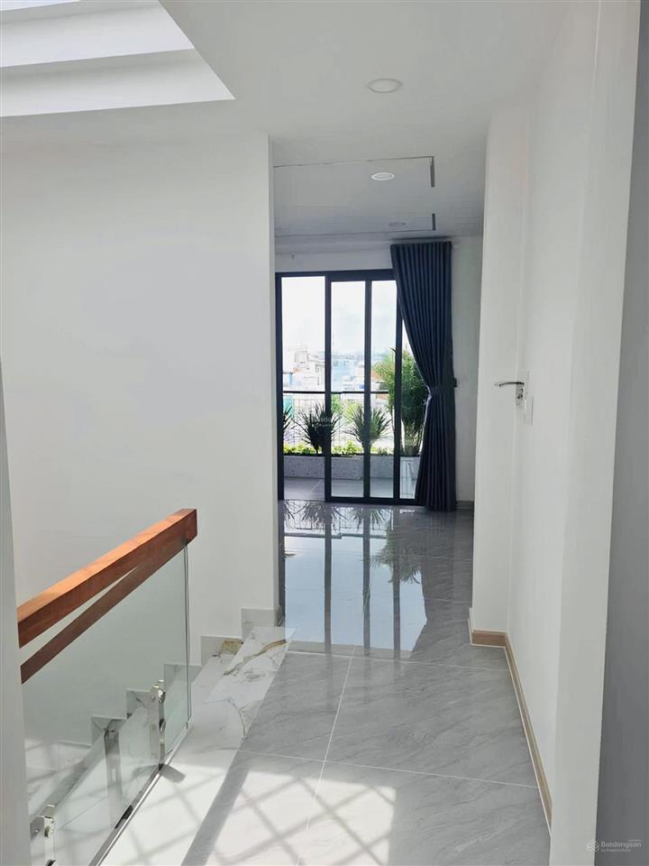 [bhh  bình tân] 70m2 5 tầng btct xe hơi ngủ nhà  chỉ 8 tỏi 1 tl