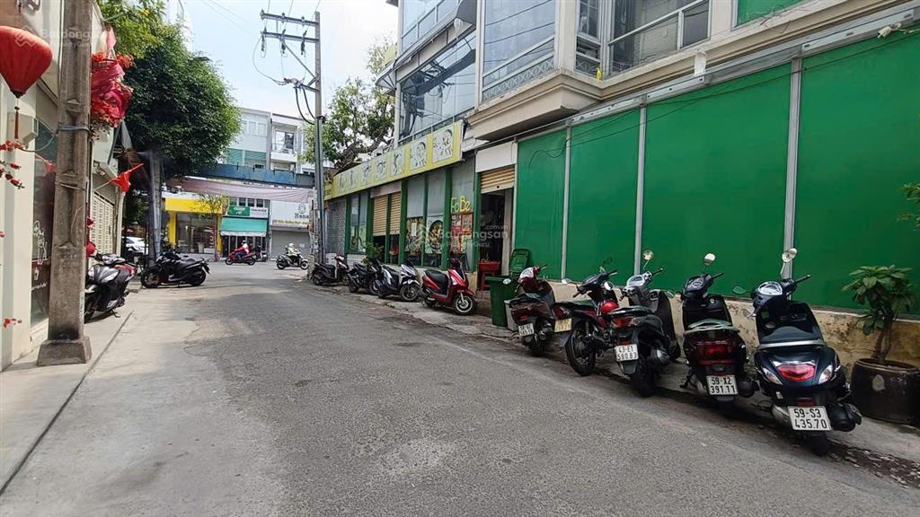 Ngộp bank "14 tỷ giảm về 12,2 tỷ" (chỉ 156tr/m2)  bán gấp nhà 5 tầng 77,8m2 (4,5x18m)  hẻm xe hơi