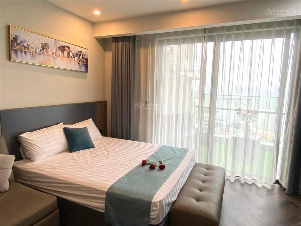 Cắt lỗ nhẹ 2 căn studio đập thông tổng 80m2 hướng đông nam full nội thất giá chỉ hơn 5 tỷ!