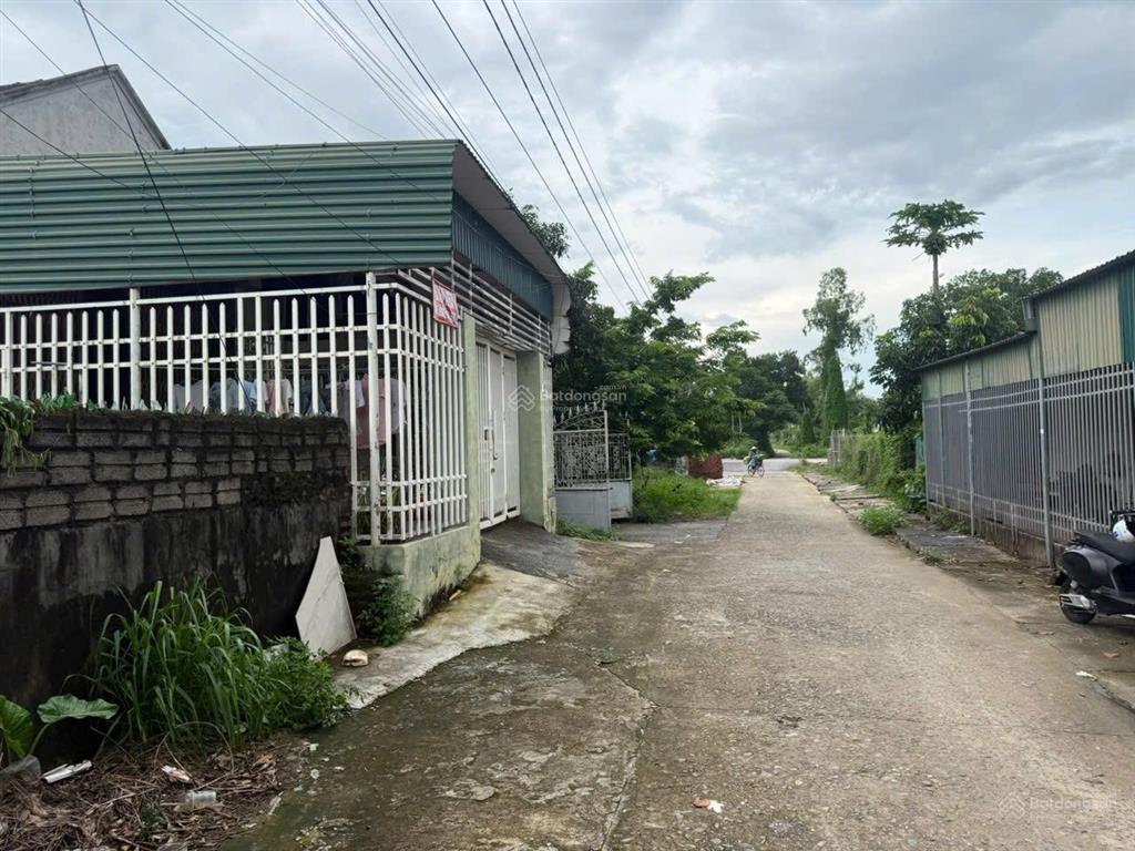 Chủ cần bán gấp lô đất 4.3 tỷ phường móng cái, gần cửa khẩu bắc luân, phù hợp để ở kinh doanh tốt