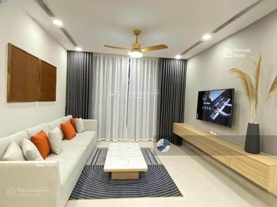 Bán căn 74m2 bình minh garden, bc đông nam, full đồ tầng cao giá bán 5,85 tỷ  0588 090 ***