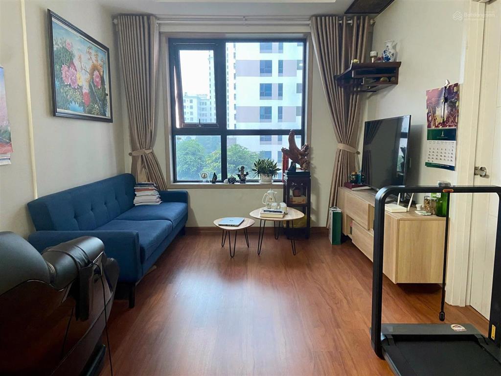 Bán căn 61m2 ( 2pn )giá 3.890 ban công đông bắc cửa tây nam  đồ như ảnh   0588 090 ***