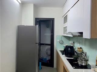 Bán căn 61m2 ( 2pn )giá 3.890 ban công đông bắc cửa tây nam  đồ như ảnh   0588 090 ***