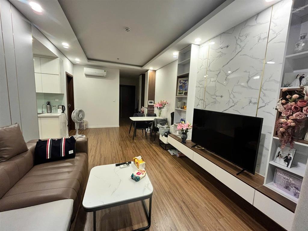 Bán căn 75m2 (2pn) giá 5.5 tỷ bao phí  full đồ   0588 090 ***