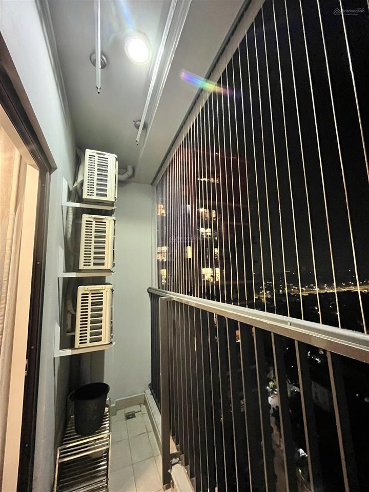 Bán căn 75m2 (2pn) giá 5.5 tỷ bao phí  full đồ   0588 090 ***