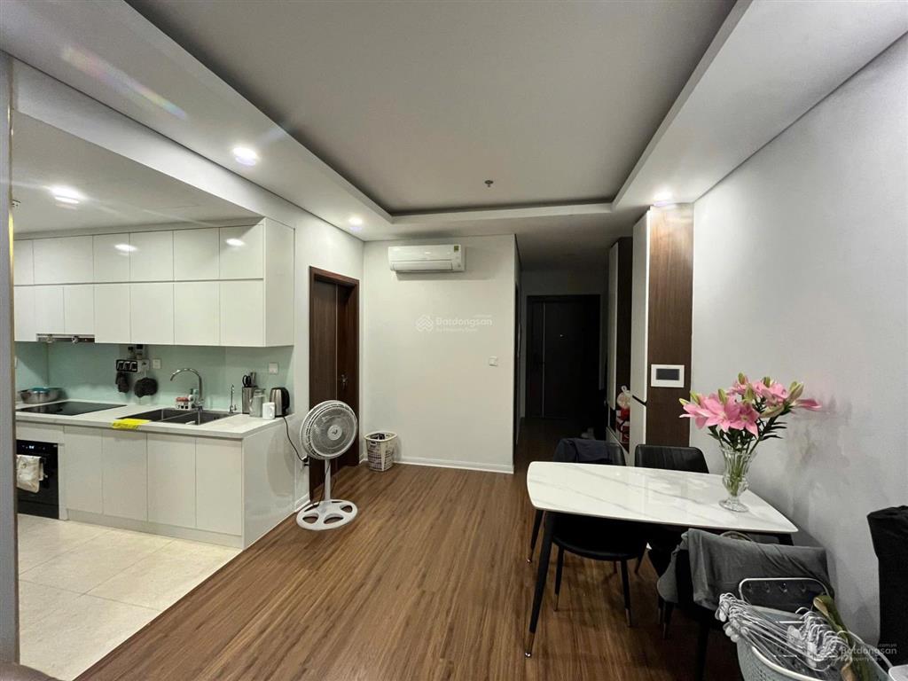 Bán căn 75m2 (2pn) giá 5.5 tỷ bao phí  full đồ   0588 090 ***