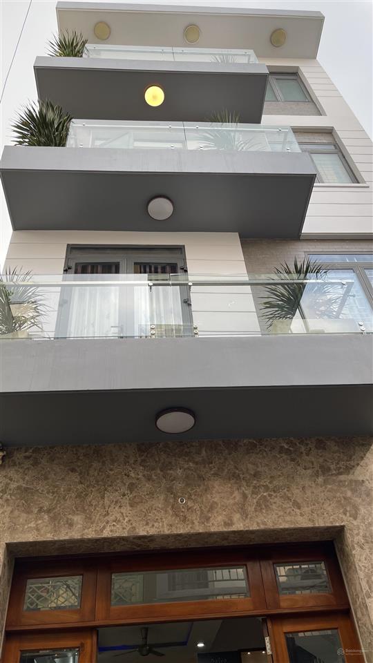 Biệt thự 4 tầng 90m2 mặt tiền 6m khủng gần aeon tân phú chỉ hơn 8 tỷ 6pn  hương lộ 3 celadon
