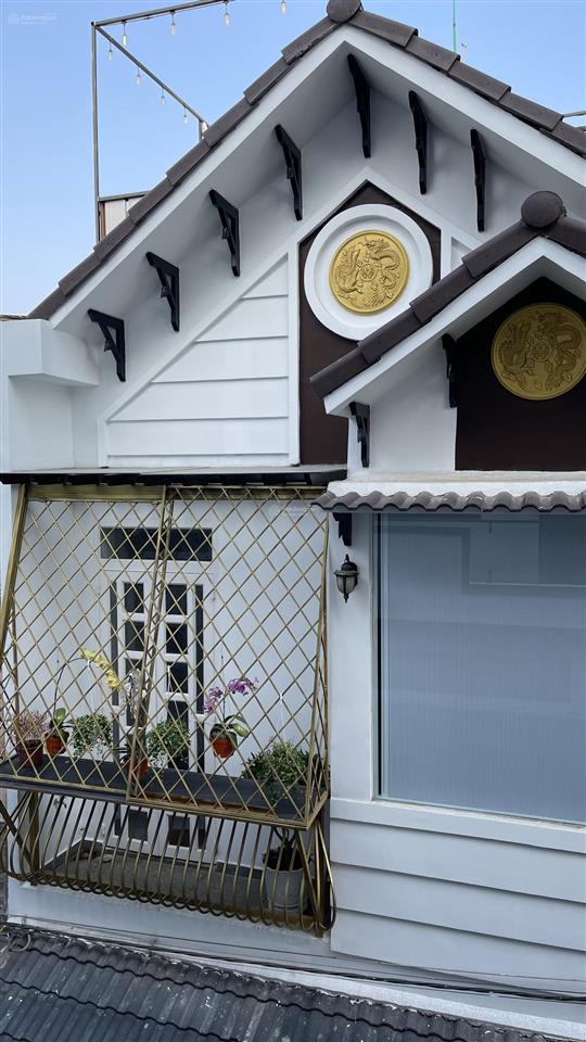 Gần lê thúc hoạch 58m2( 5,3 x 11) 4 tầng 4pn chỉ nhỉnh 6 tỷ hxh thông khu đồng bộ an ninh