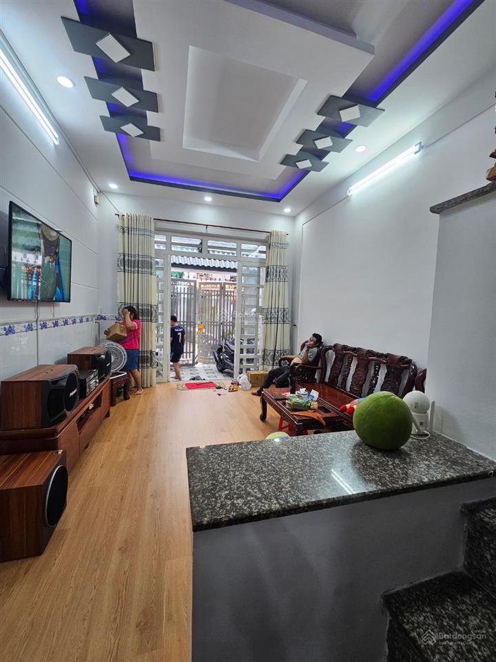Chỉ 5 tỷ nguyễn thị tú 3 tầng 4 x 14(56m2) 4 pnhxh 6m khu dân cư an ninh bình tân giáp tân phú