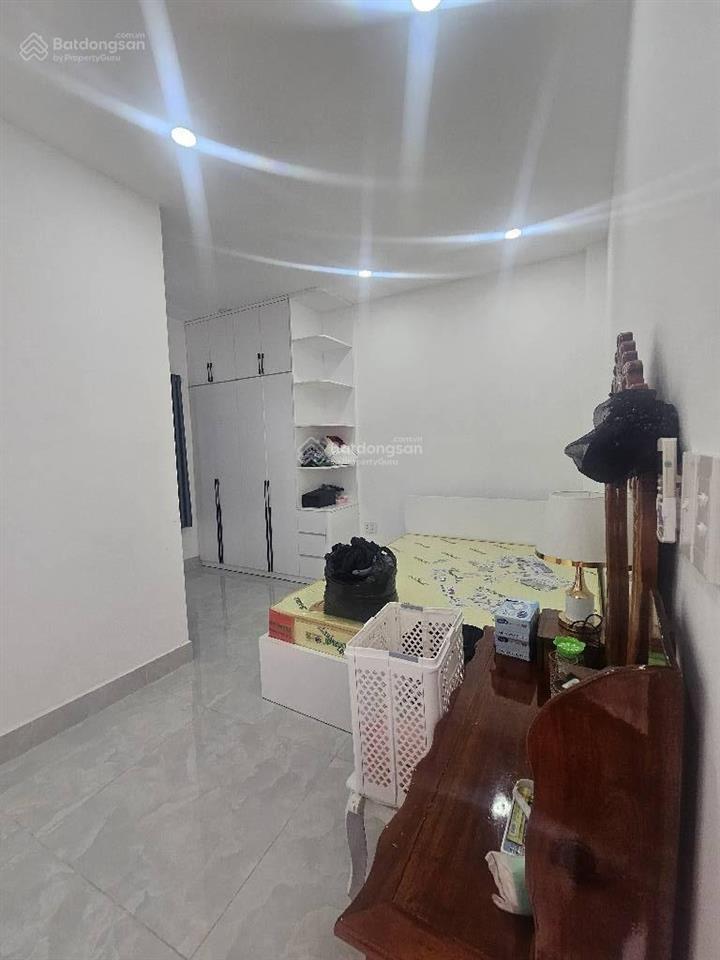 Chủ gấp bán 3 tầng 70m2 chỉ nhỉnh 5 tỷ đường nhựa 8m  khu phân lô gần trường tiểu học