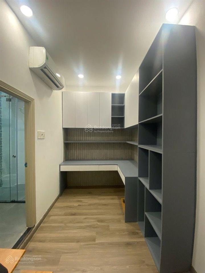 Lê văn quới gần ngã tư 4 xã giáp tân phú
