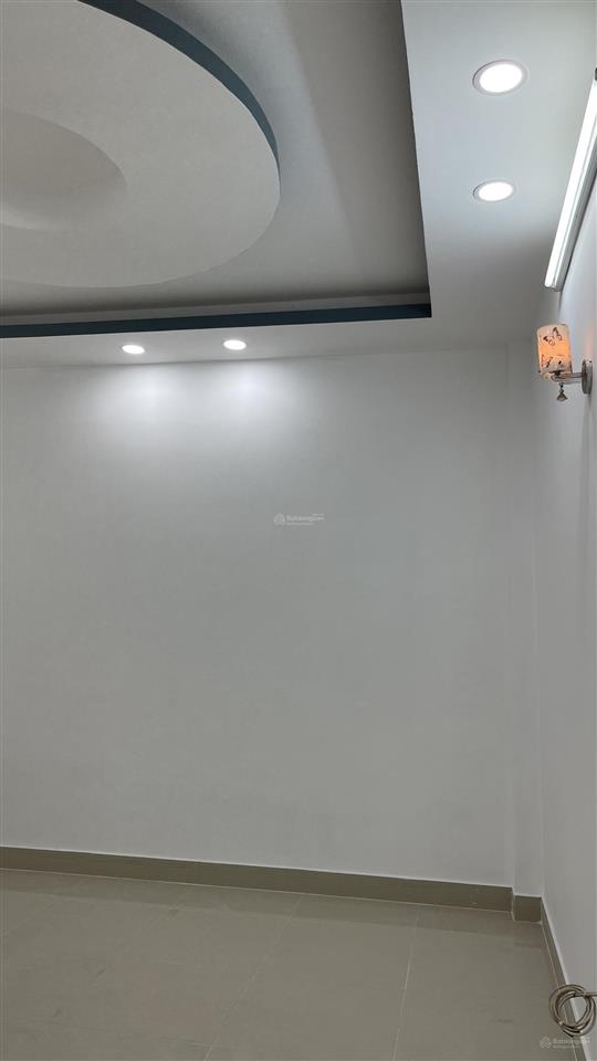 Chợ bình thành 66m2 3 tầng chỉ hơn 5 tỷ hxh 6m khu đồng bộ an ninh