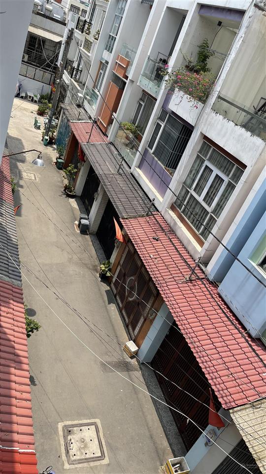 Chợ bình thành 66m2 3 tầng chỉ hơn 5 tỷ hxh 6m khu đồng bộ an ninh