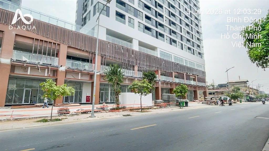 Bán gấp căn góc daqua view bến bình đông, 3,65 tỷ, 54m2, 2pn, 1wc