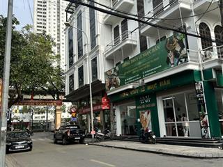 Chính chủ bán nhà mặt phố lý thường kiệt 36m, đường trước nhà 8m, vỉa hè 2m, miễn trung gian