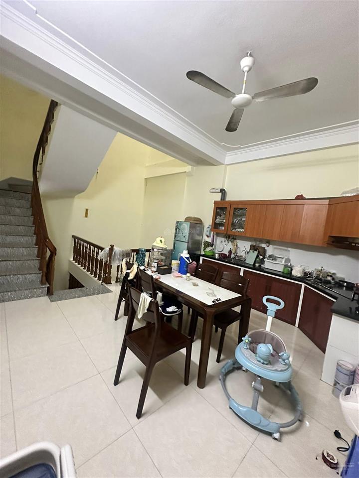 Chính chủ gửi bán liền kề kiến hưng 60m 5 tầng, mặt tiền 5m, phân lô vỉa hè, đường 10m, 15,8ty