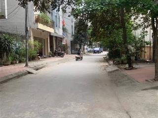 Chính chủ gửi bán liền kề mỗ lao 50m 5 tầng mặt tiền 7,1m rộng hiếm, phân lô vỉa hè, giá 18,9 tỷ