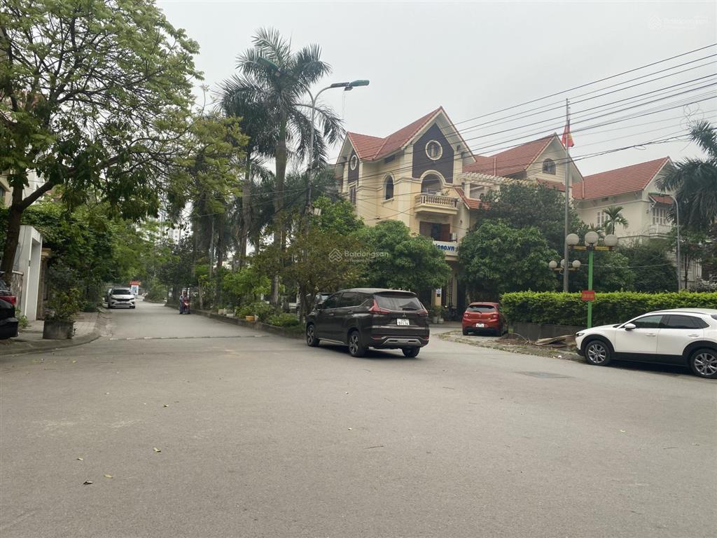 Bán nhà liền kề vạn phúc 75m 5 tầng, ô chờ thang máy, nhà đẹp full nội thất xịn xò, giá 23 tỷ