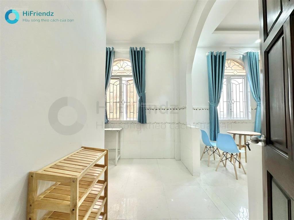 Cho thuê căn hộ ban công full nội thất ở ngã tư thủ đức, lê văn việt, vincom q9 thủ đức, trường thọ