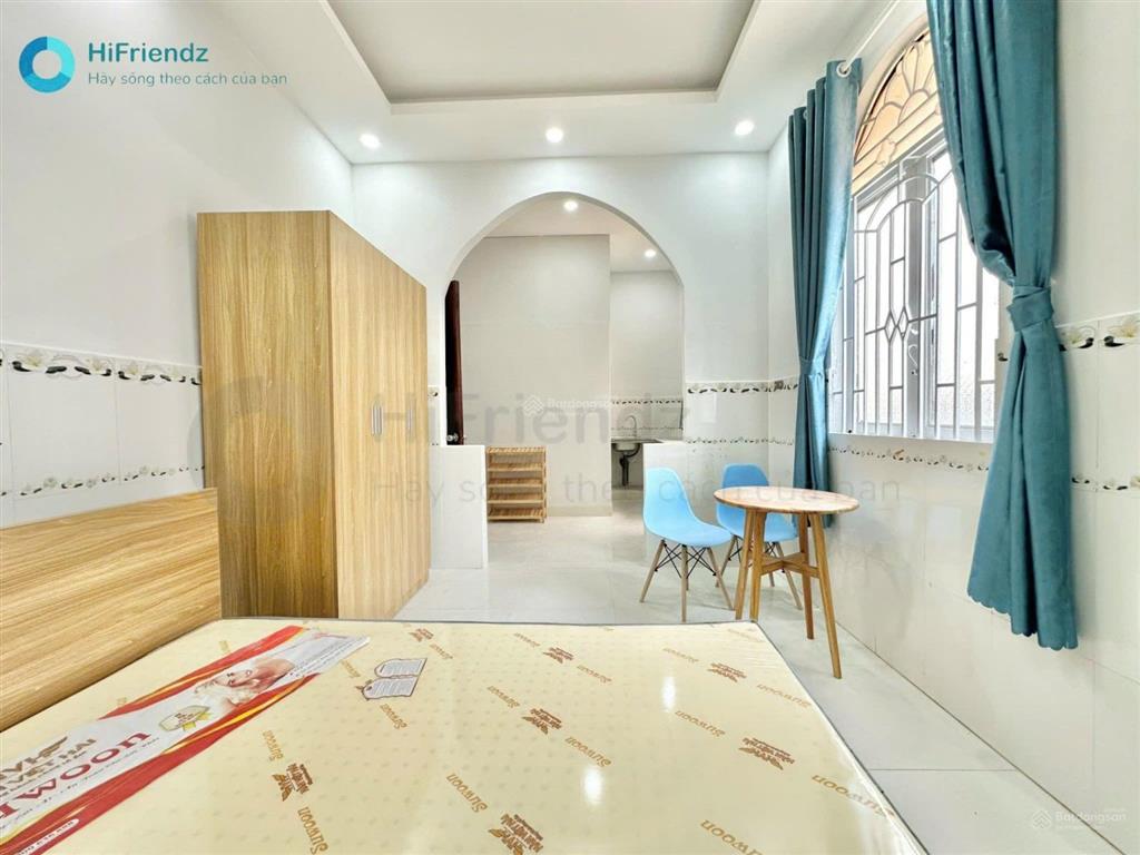 Cho thuê căn hộ ban công full nội thất ở ngã tư thủ đức, lê văn việt, vincom q9 thủ đức, trường thọ