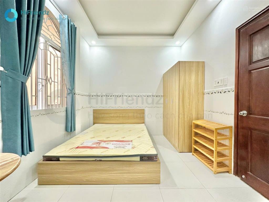 Cho thuê căn hộ ban công full nội thất ở ngã tư thủ đức, lê văn việt, vincom q9 thủ đức, trường thọ