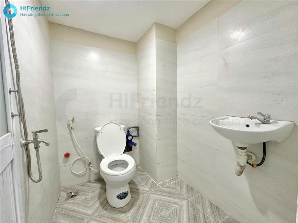 Duplex cửa sổ thoáng full nội thất ngay khu cnc, võ chí công, liên phường, ufm, fpt, hutech