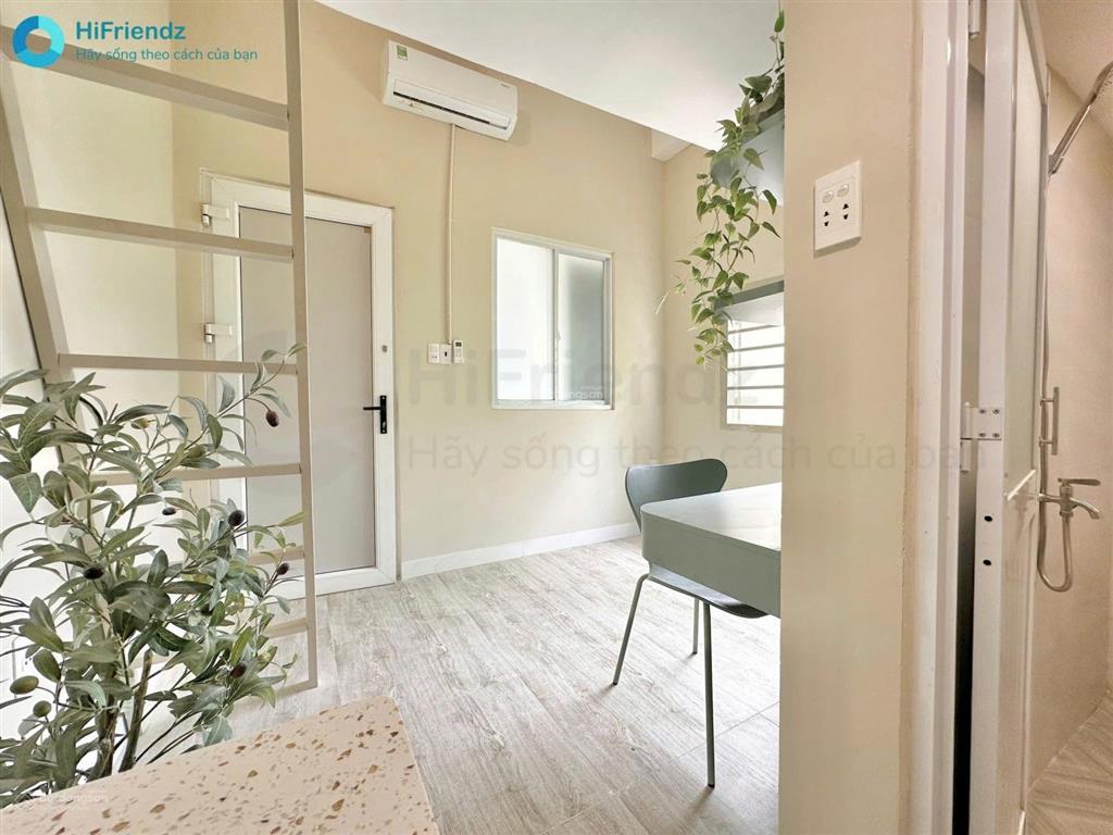 Duplex cửa sổ thoáng full nội thất ngay khu cnc, võ chí công, liên phường, ufm, fpt, hutech