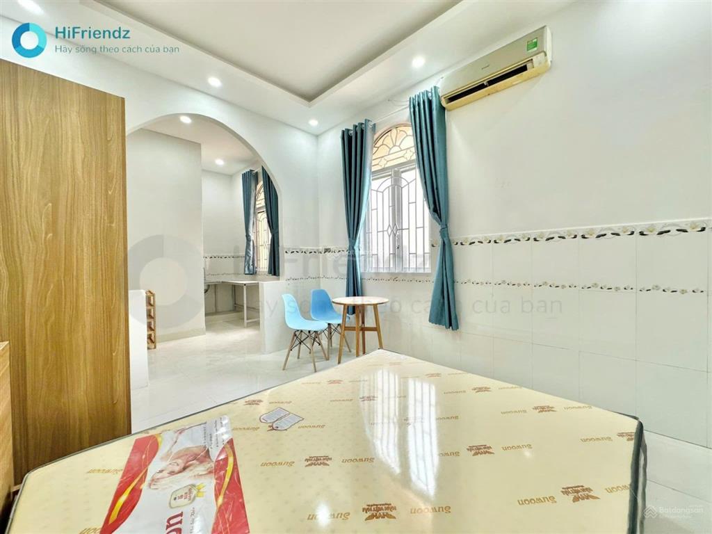 Cho thuê căn hộ ban công full nội thất ở ngã tư thủ đức, lê văn việt, vincom q9 thủ đức, trường thọ