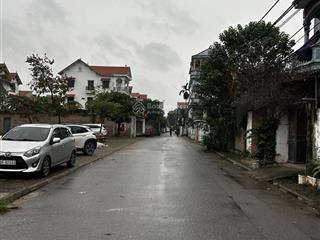 Hiếm f0 gia lâm 4,6 tỷ 82m mt 5m ô tô tránh kinh doanh đỉnh diện tích rộng 82m