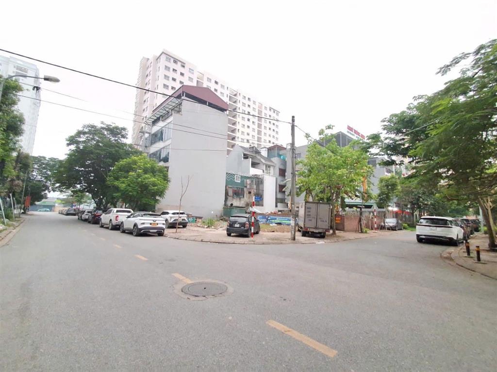 Hiếm kđtm sài đồng  giá đầu tư  thông số vàng 175m2 mt 8.6m sát vinhomes, bv vinmec  vinschool
