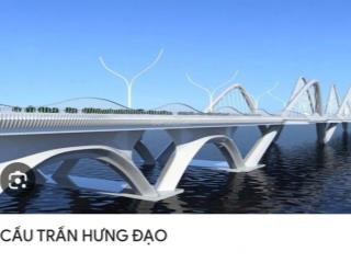 Cần bán gấp nhà p. hồng tiến, bồ đề. gara, thang máy, full nội thất, trần hưng đạo. dt 50x4.2m.