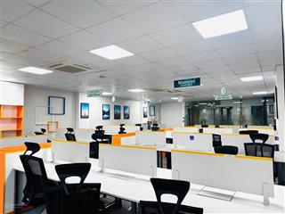 **cho thuê tòa văn phòng 7 tầng 1 hầm, mặt tiền 9m ngõ 82 dịch vọng hậu**