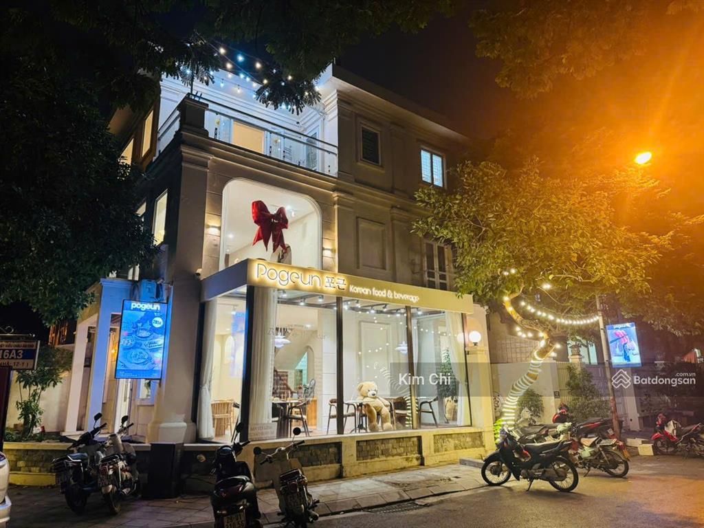 Bán nhà liền kề biệt thự làng việt kiều châu âu, lô góc kinh doanh, mặt vườn hoa 185m2, giá 48,5 tỷ