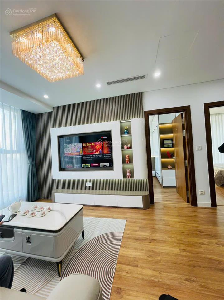 Bán gấp 3 ngủ căn góc the legend, hướng đông bắcđông nam, dt 90m2 tầng cao, full nội thất sẵn sổ