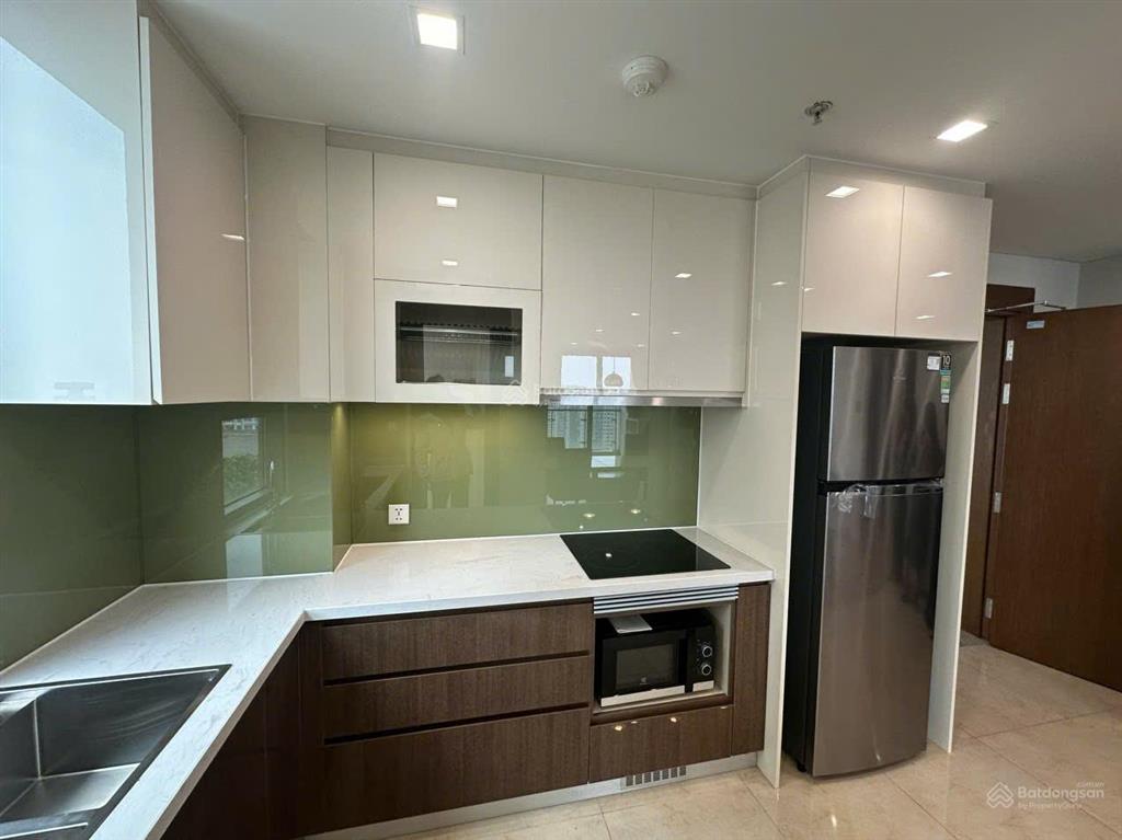 Bán cắt lỗ 300tr! căn hộ 2 ngủ 2 vệ sinh tại the legend hướng tây bắc  đông bắc giá 8.x tỷ bao phí