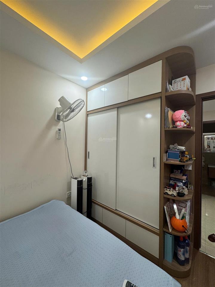 Chính chủ bán căn hộ 2 ngủ tòa a cc rivera park, bc tây bắc  dt 71m2  full nội thất  sẵn sổ