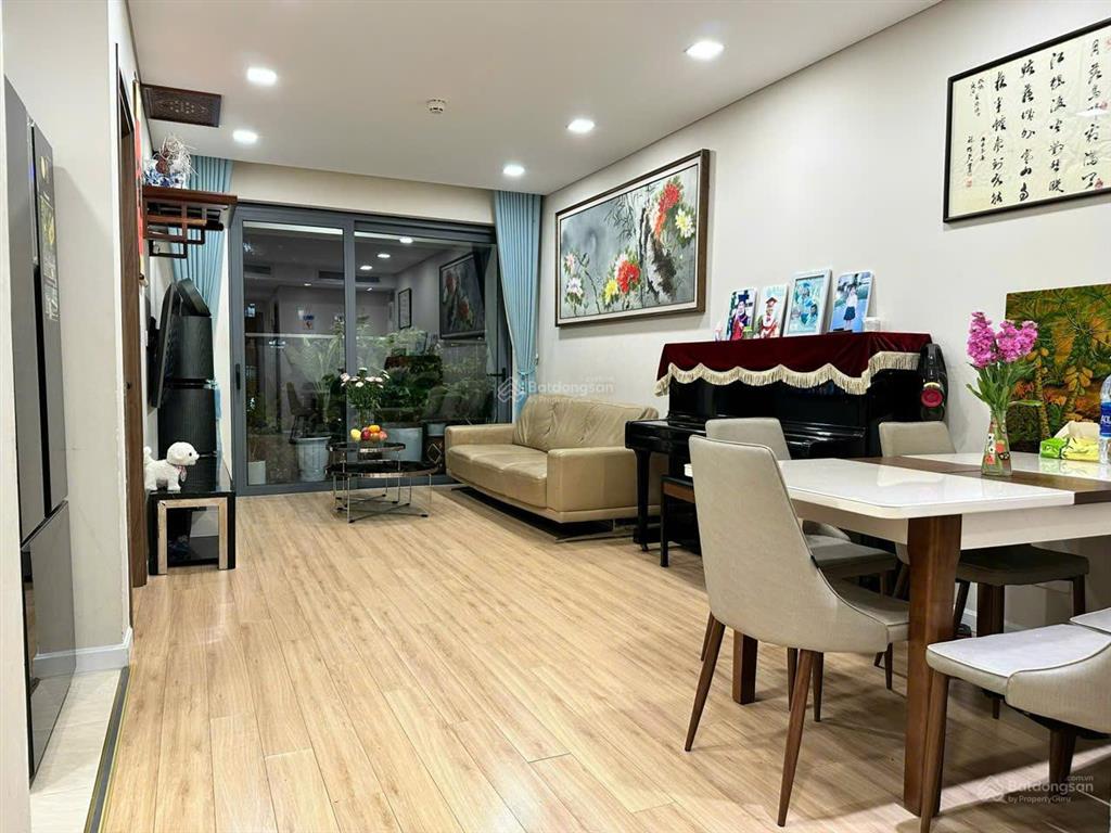 [giá tốt] bán căn 2 ngủ, dt 71m2 full đồ, hướng đông nam tầng đẹp, nội thất liền tường sẵn sổ