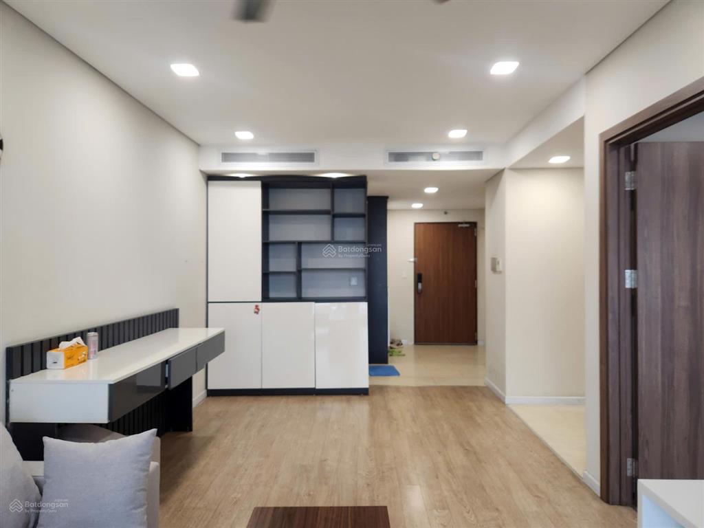 Chính chủ cho thuê 2 ngủ tháp b  full đồ diện tích 72m2, vào luôn giá 14tr/1 tháng