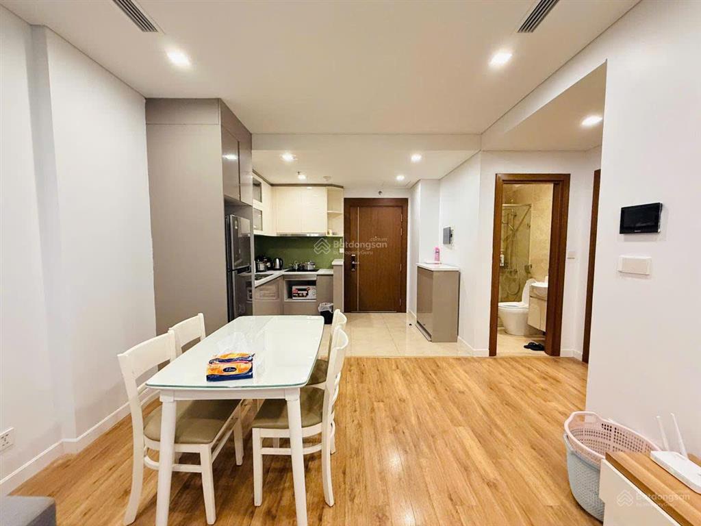 Cho thuê the legend 109 nguyễn tuân, 2pn 2wc, nhà mới đẹp, full đồ, vào ở ngay, giá 15 triệu/tháng