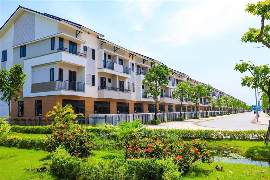 Shophouse 100m2 centa riverside mặt tiền 6m, đường 15,2m, vị trí đẹp tại vsip bắc ninh