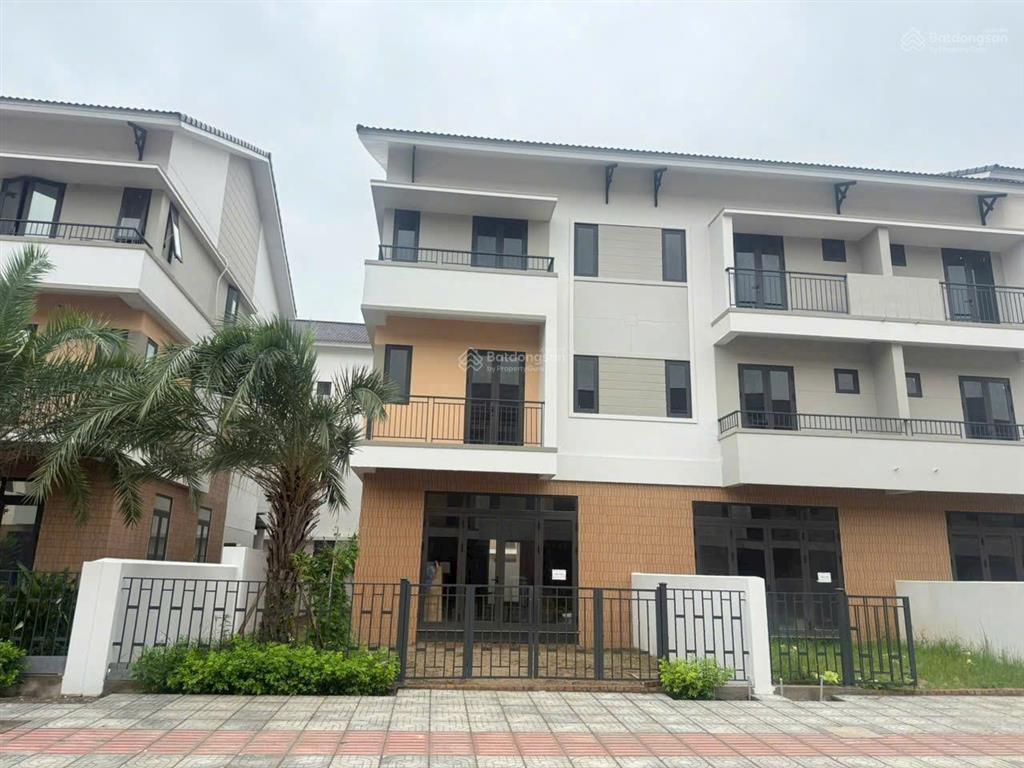 Shophouse 100m2 centa riverside mặt tiền 6m, đường 15,2m, vị trí đẹp tại vsip bắc ninh