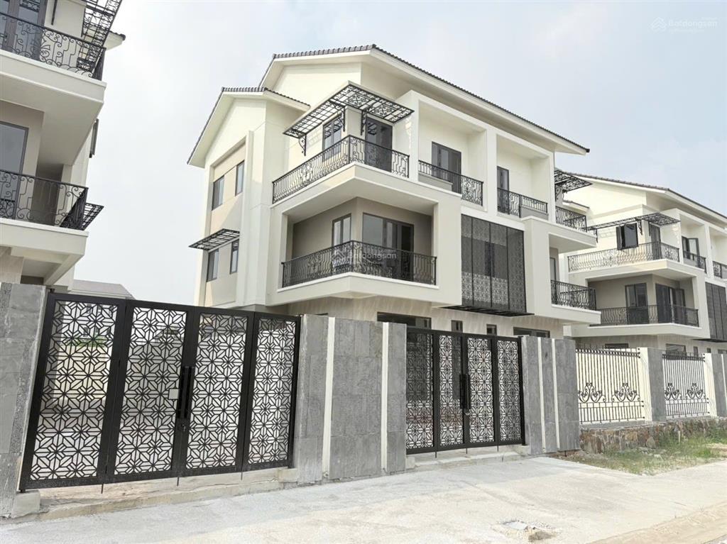 Biệt thự song lập centa riverside 225m view sông vị trí đẹp, không gian sống đẳng cấp