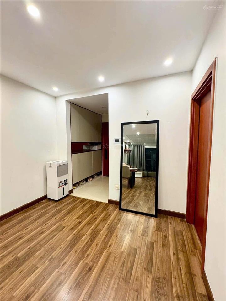 Chủ nhà cần bán gấp căn hộ goldmark city 2pn 2wc | chỉ 5 tỷ
