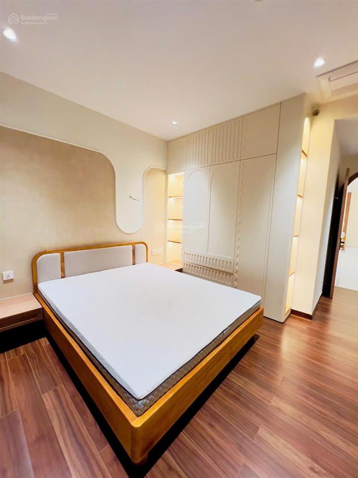 Chính chủ bán căn hộ celesta rise, 3 pn, 2 wc, 106,5 m2, vị trí đẹp, hoàn thiện cao cấp mới 100%